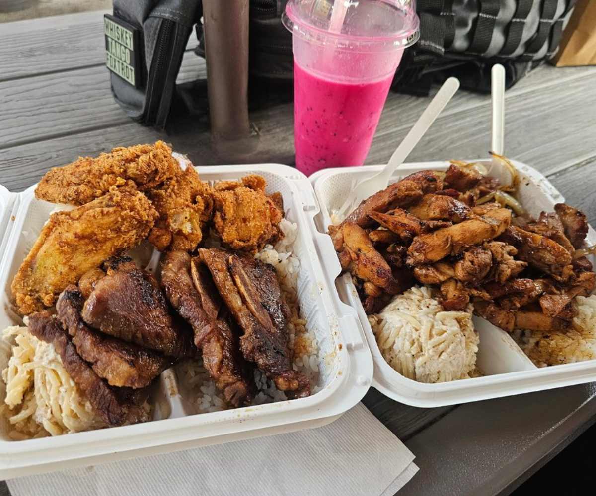 short ribs at Trydis BBQ in Honolulu Hawaii
