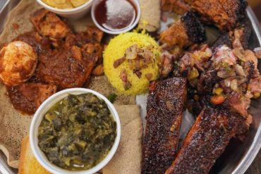 bbq plate at smoke n ash BBQ in Arlington texas