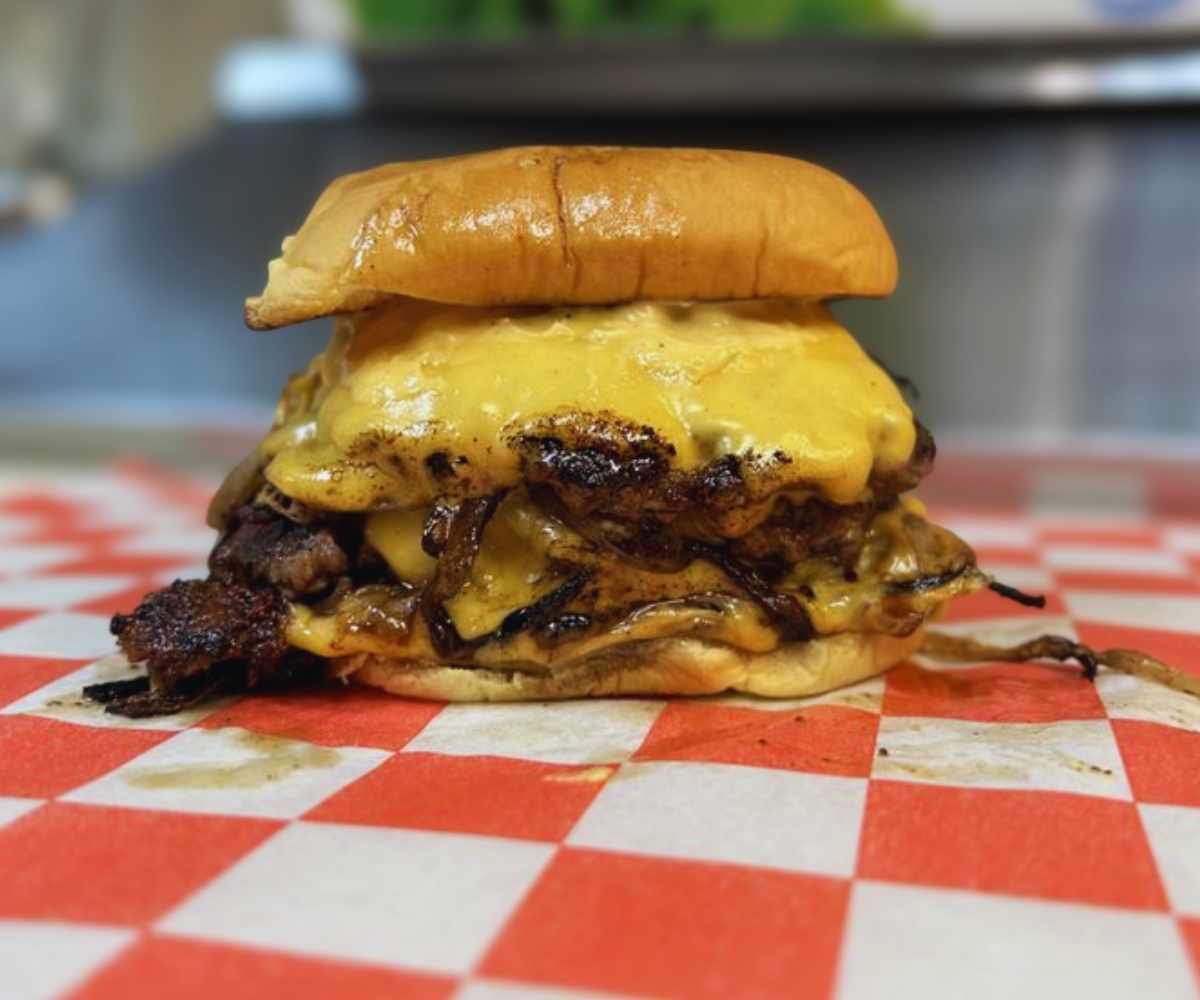 burger at jon's joint in Arlington virginia