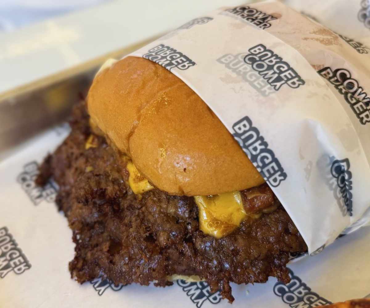 smash burger at Cowy BUrgers in miami florida