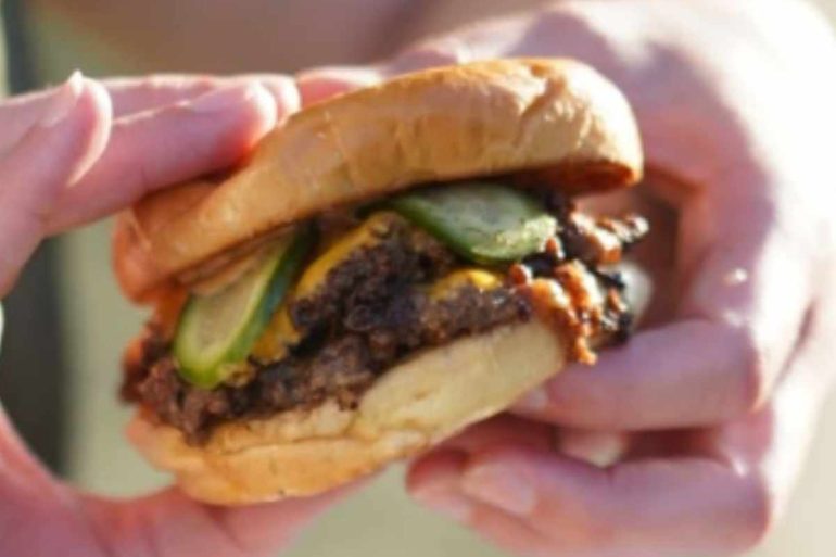 burger at thursday club in Topeka ks