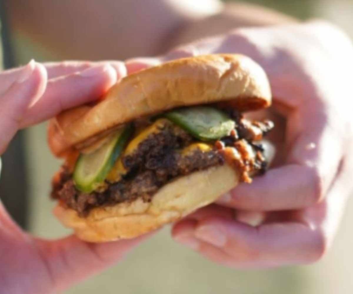 burger at thursday club in Topeka ks