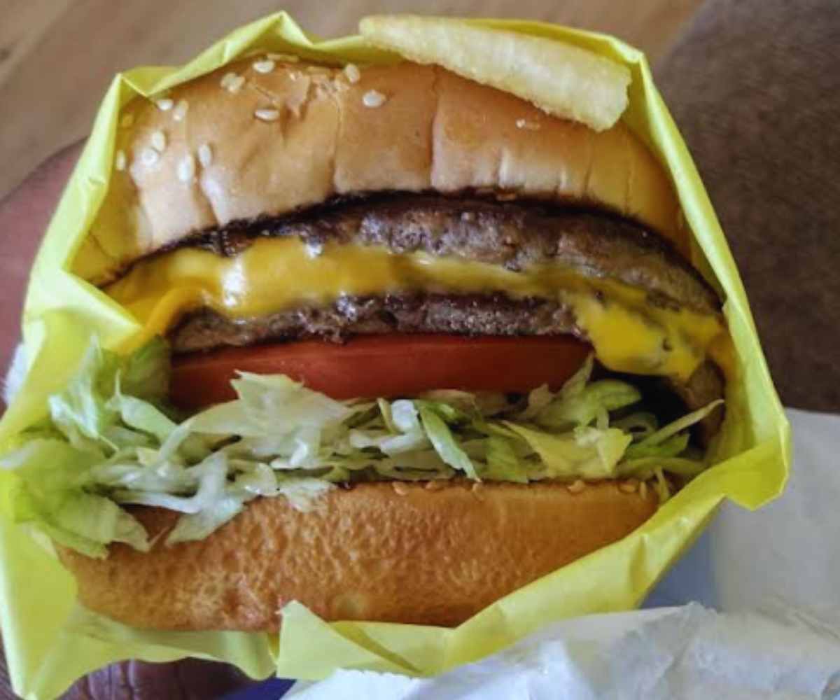 burger at George burgers in Escondido california