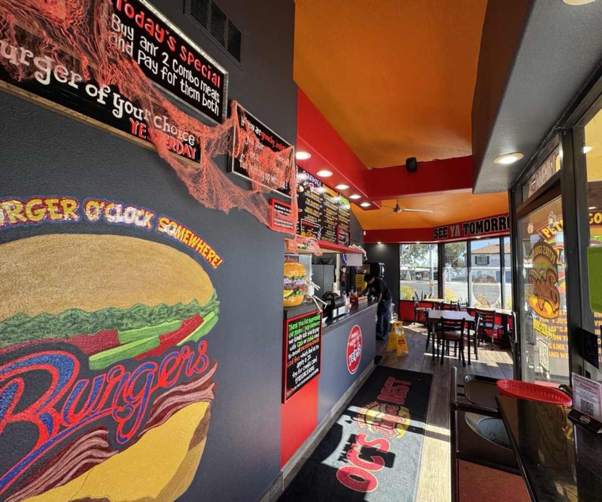 interior peter's gourmade burgers in Tustin ca
