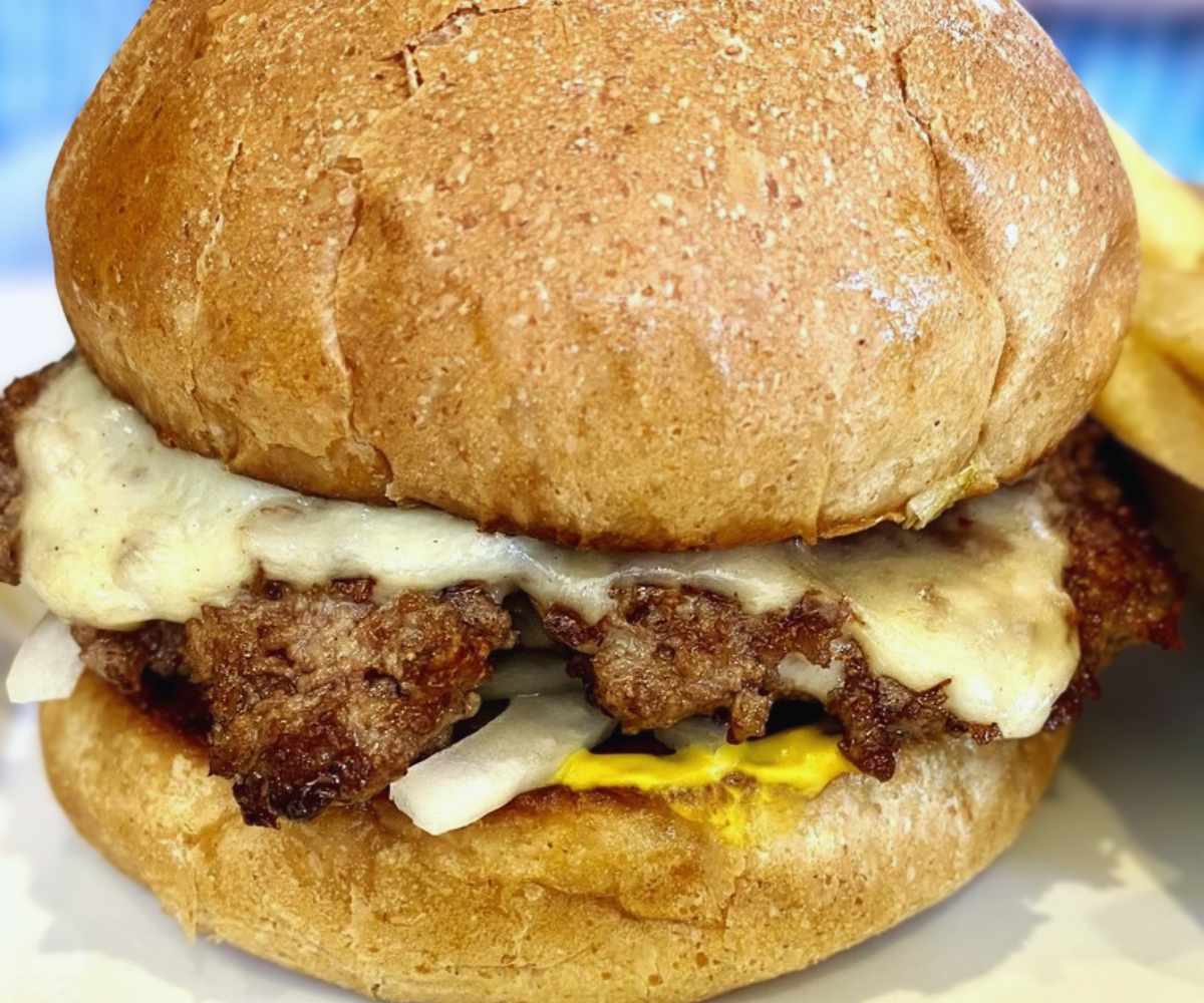 lounge burger at burger lounge in Temecula ca