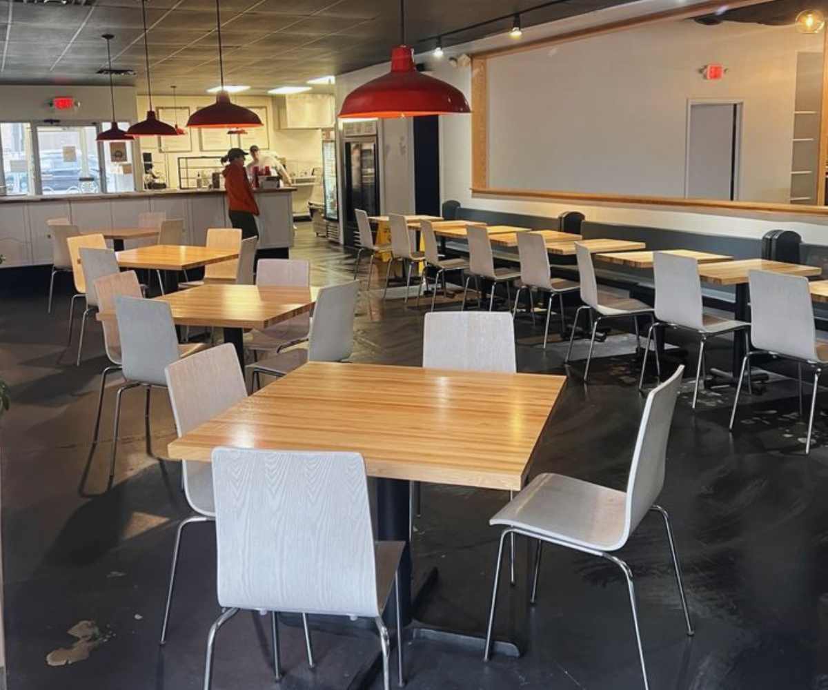 inside Mike's pizza in canton Ohio