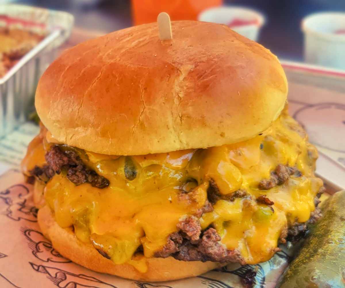 cheeseburger at the melt in Folsom california