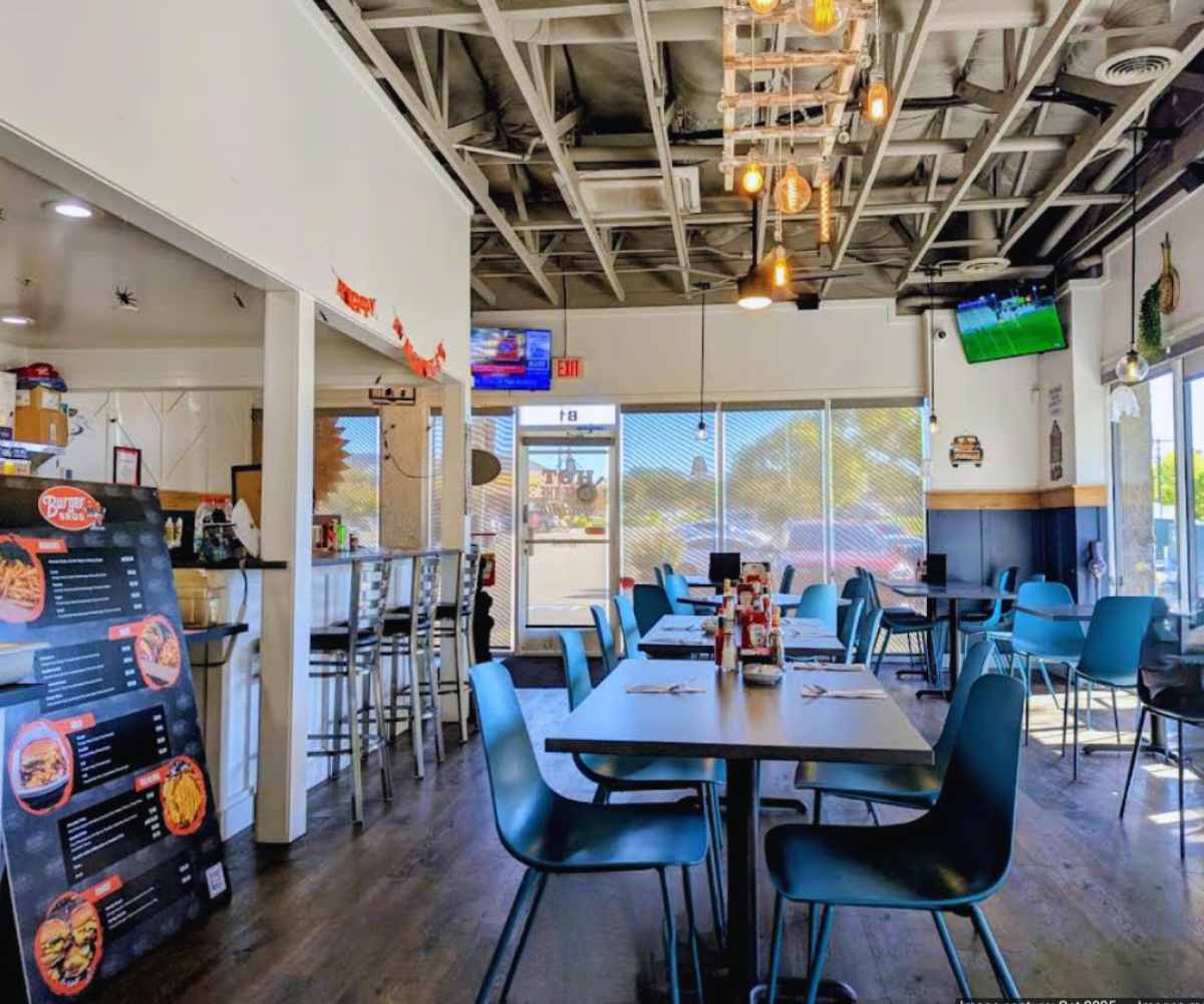 inside burger bros in rocklin ca