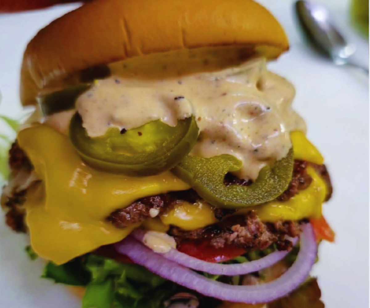 kickin' style burger at burger bros in rocklin California