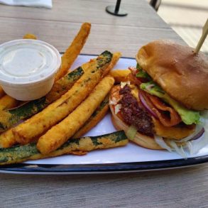 fantastic burger at eat fantastic in El Segundo CA