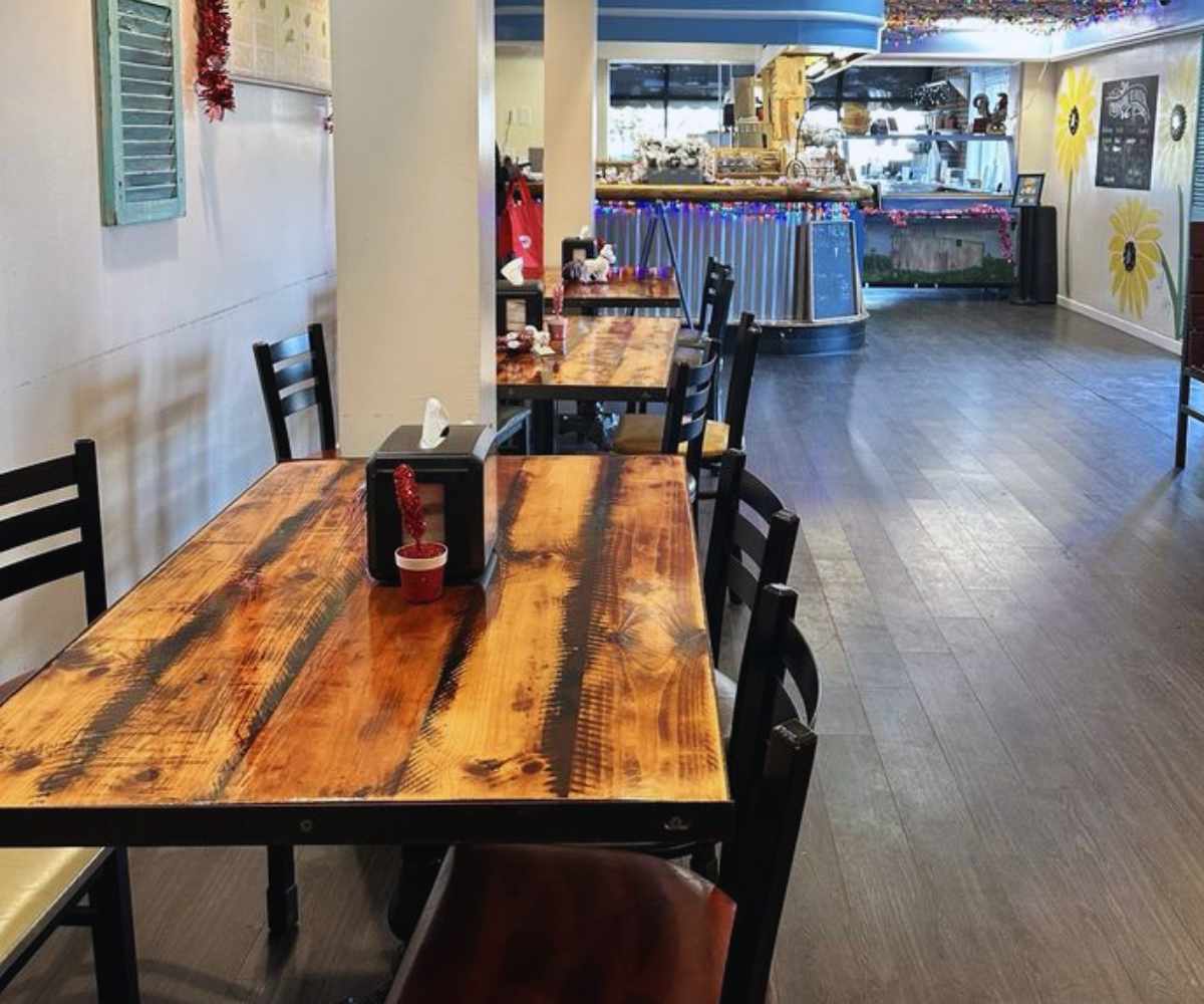 inside farmers table of Newport news virginia