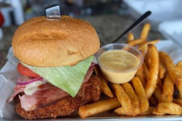 cordon bleu sandwich at dead bob's in st. Petersburg fl