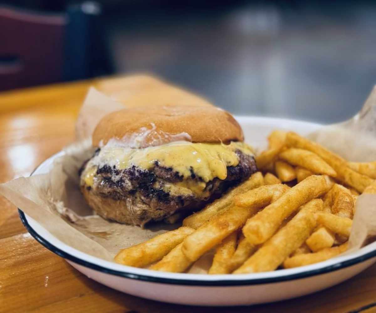 onion burger at district burger in broken arrow oklahoma