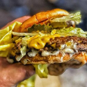 burger at Sizzle Shack Burger in El cajon CA