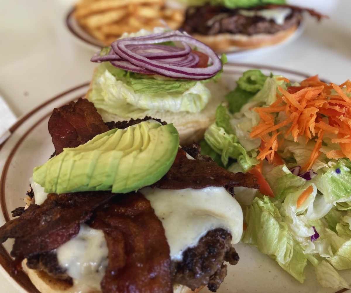 burger at dudley's Oldtown in salinas california