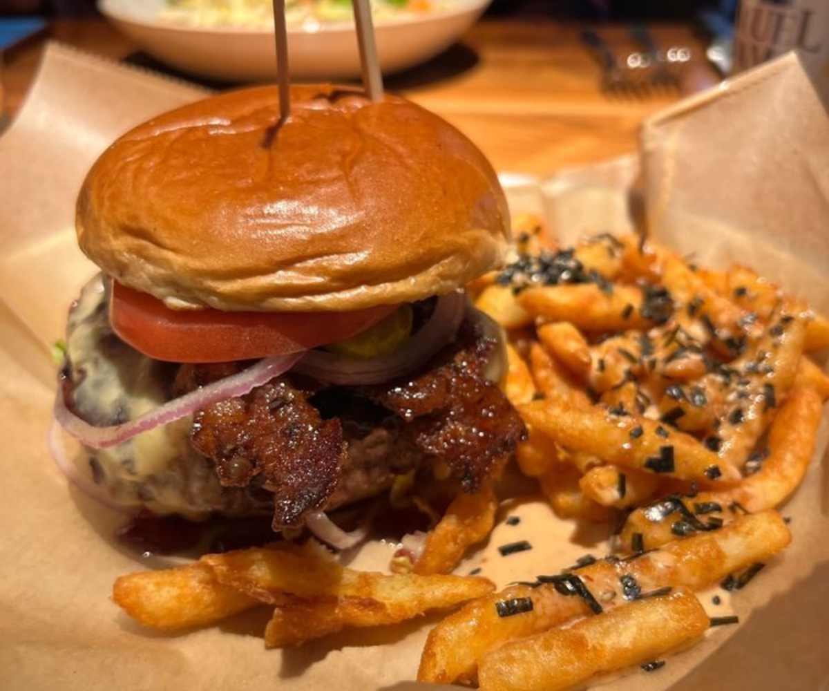 pb&j burger at lazy dog restaurant and bar in Naperville IL