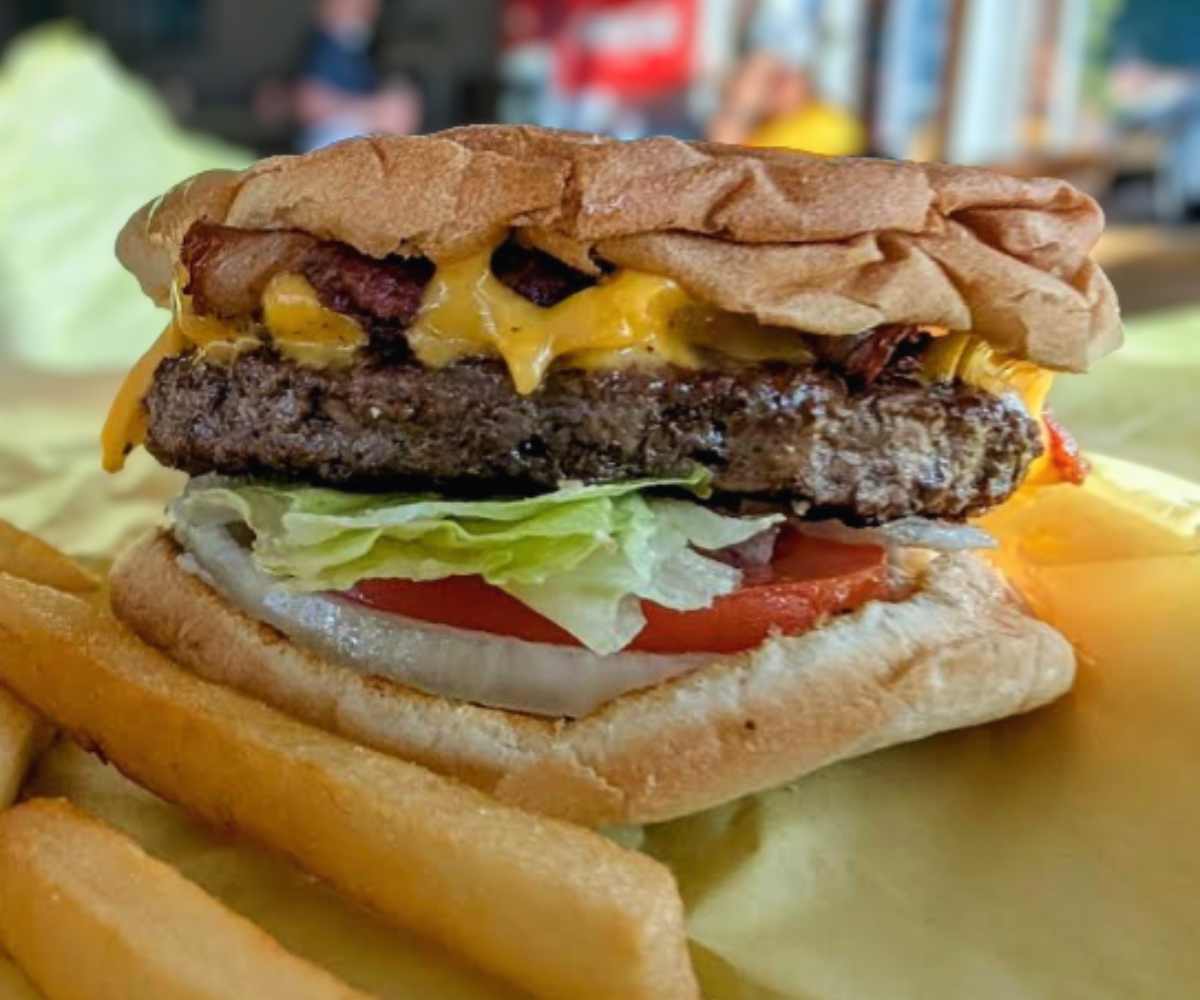 burger at all star burgers in Newark california