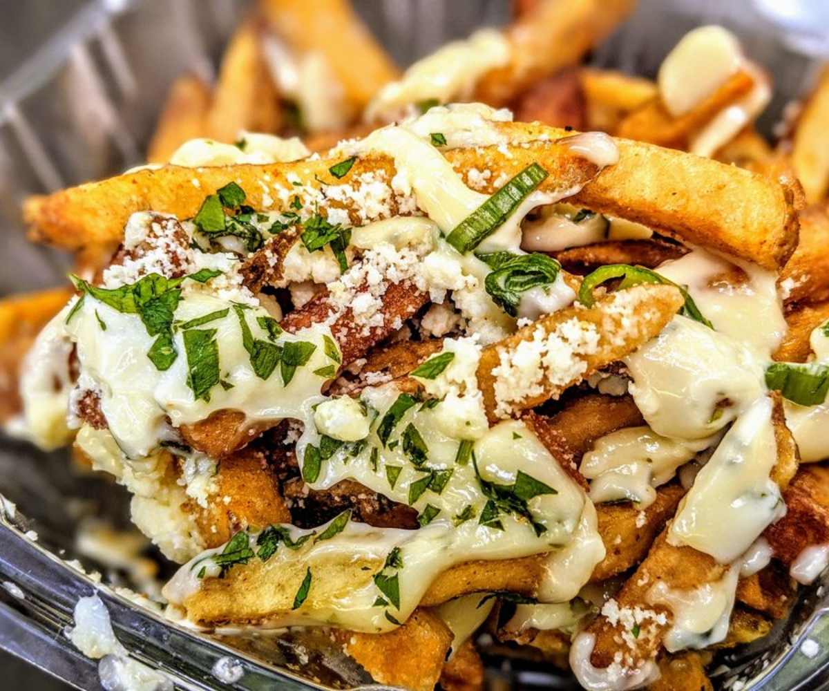 garlic parmesan fries at burgers and barley in Rock hill south carolina
