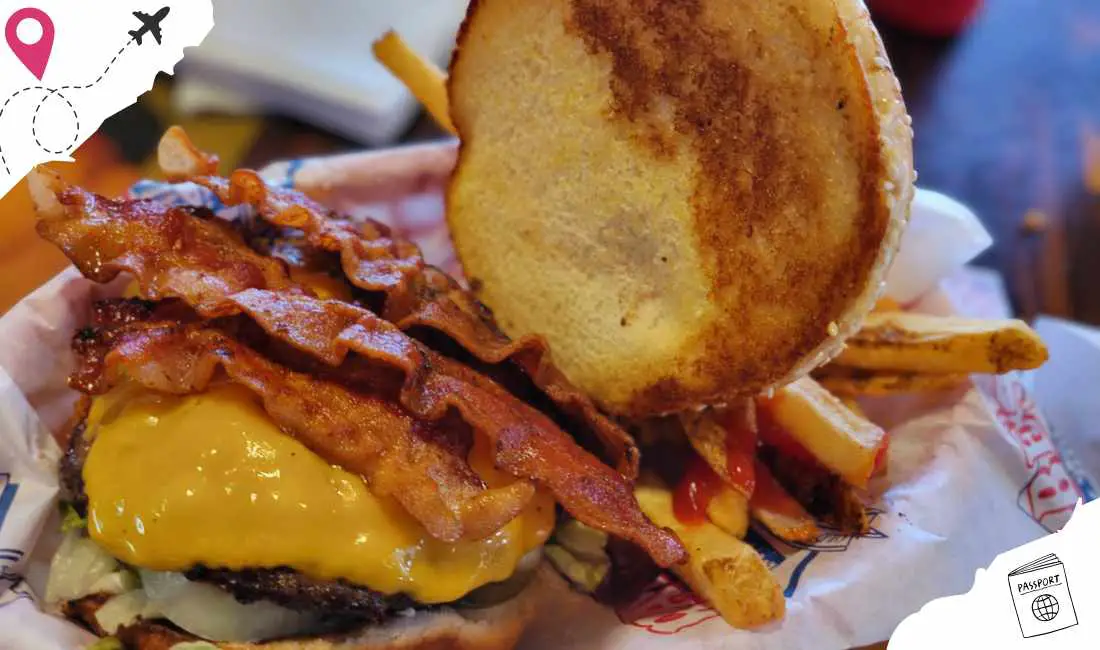 bacon cheeseburger at babes in San antonio