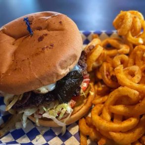 burger at jimmy's burgers in Grand prairie Texas