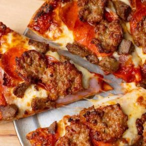 pizza at mama julianne's in Strongville Ohio