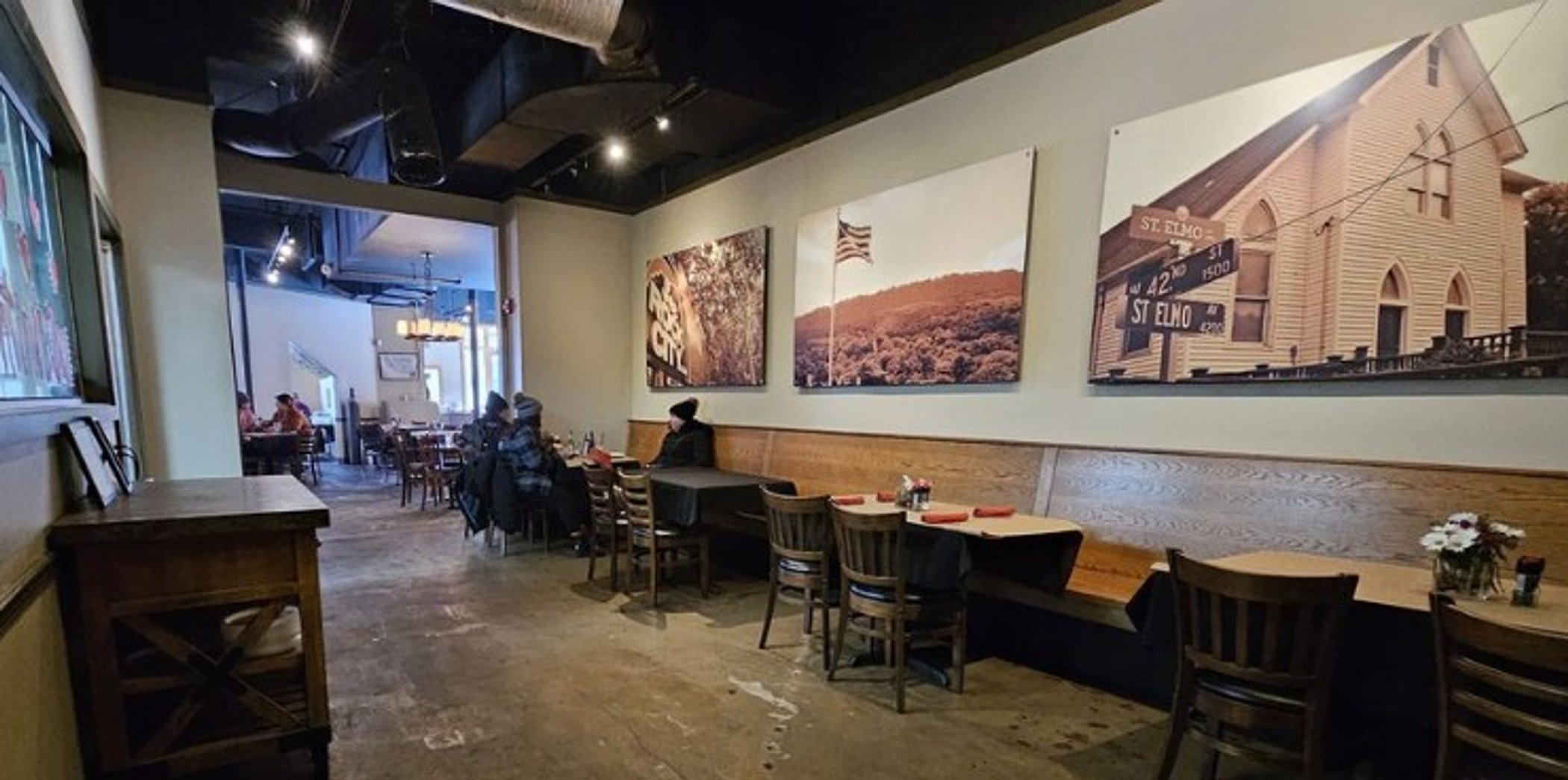 Inside 1885 Grill in Chattanooga, TN