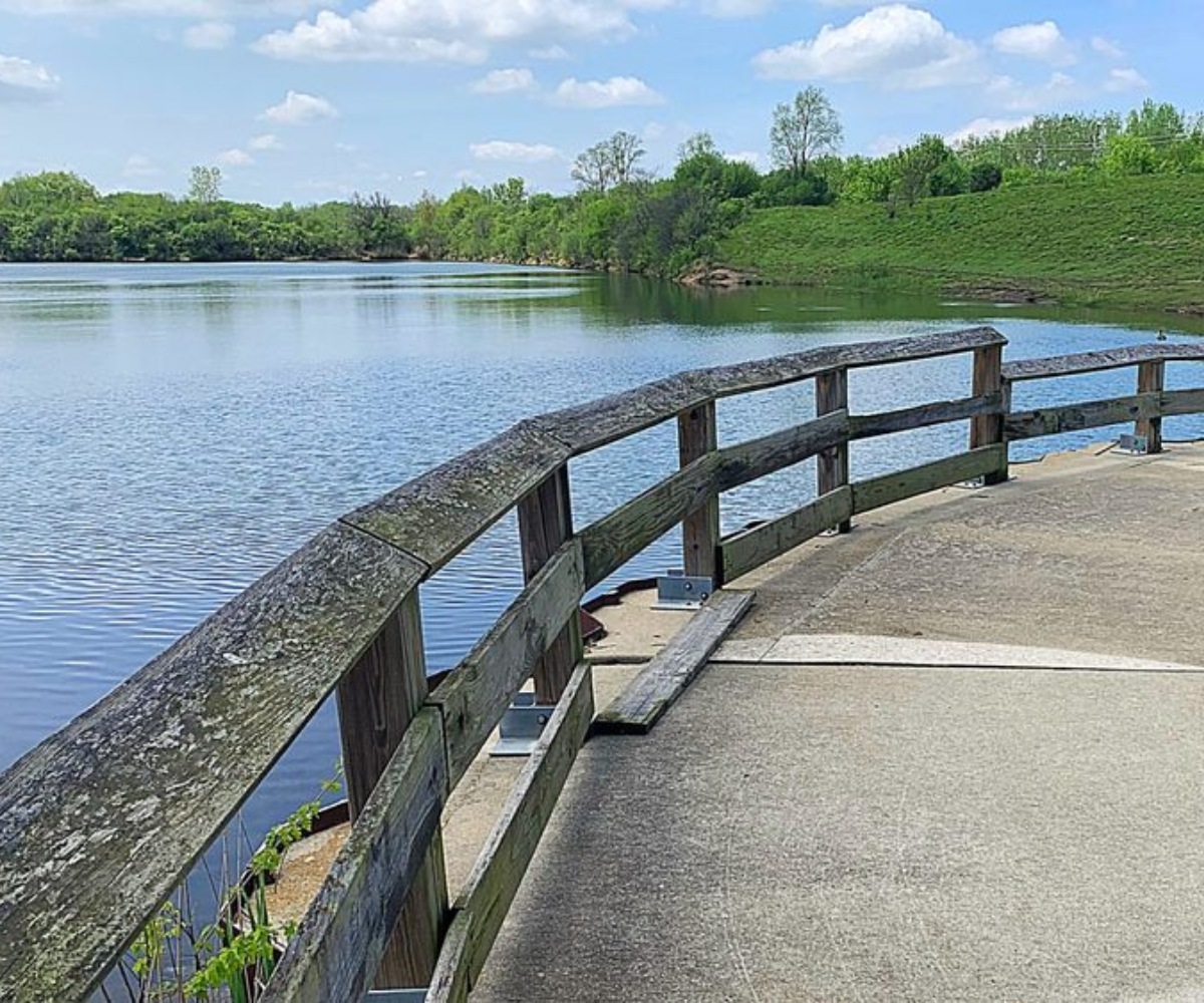 Lake view hangout spot for vistors