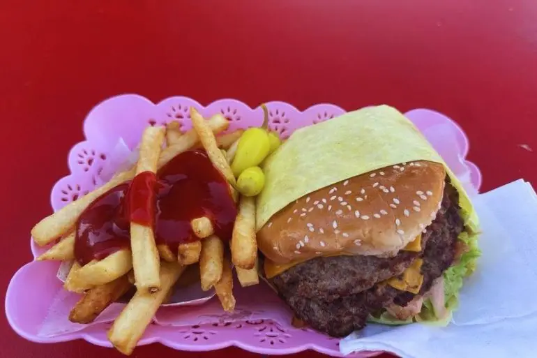 Photos for Dave's Burgers