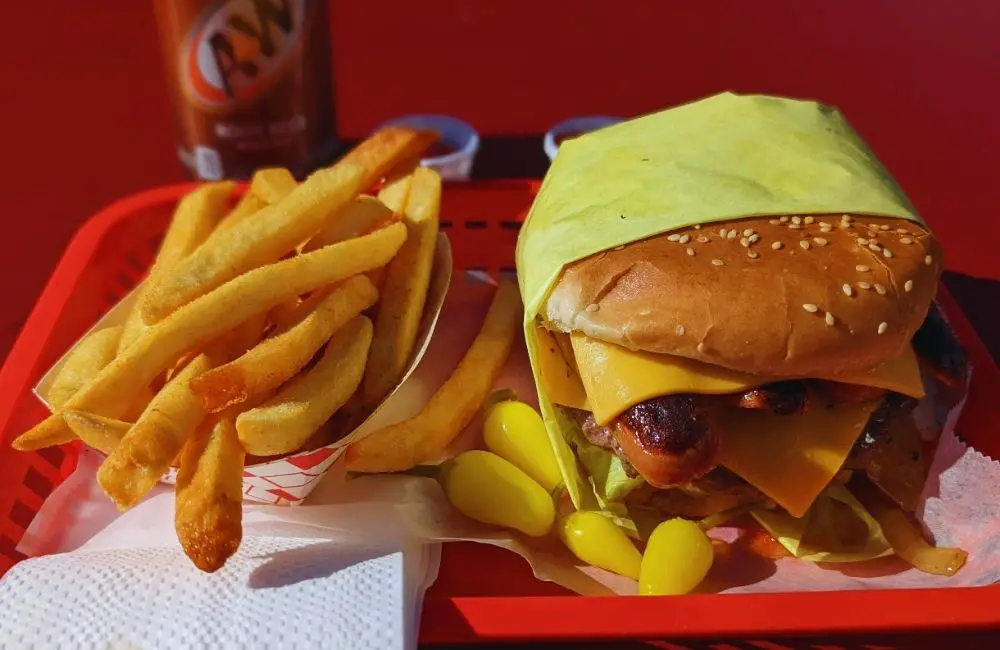 Photos for Dave's Burgers