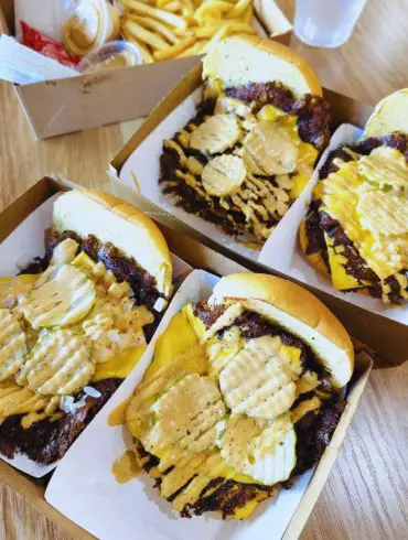 Photos for Easy Street Burgers