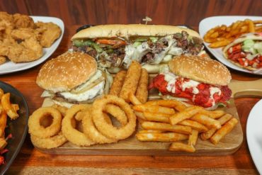 Cheese burger, mozarella Sticks, onion rings, seasoned fries, Chopped Cheese, grill chicken sandwich at Crispy Halal located in Allentown, Pennsylvania.