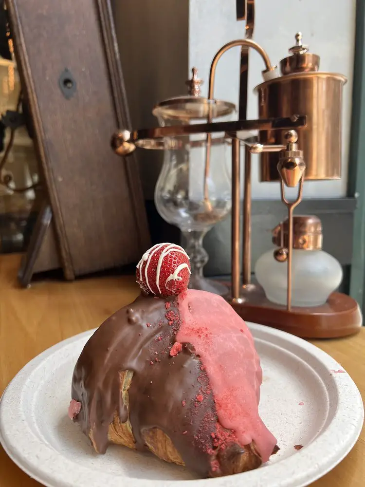 TRADESMAN COFFEE SHOP & LOUNGE