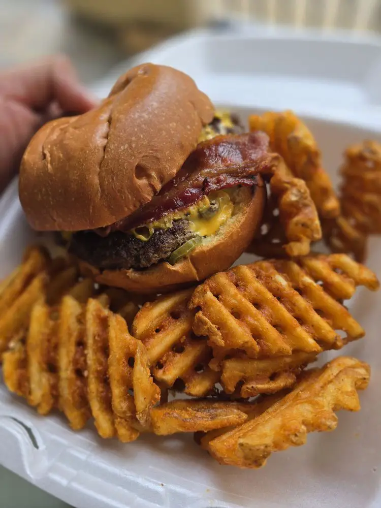 STANTON'S CITY BITES Burger, Bacon cheeseburger