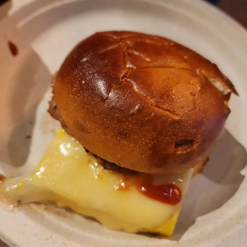 TRADESMAN COFFEE SHOP & LOUNGE