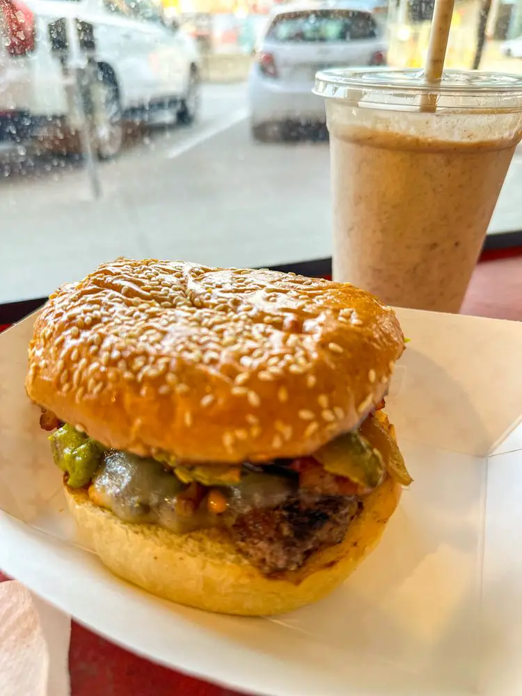 ZOMBIE BURGER + DRINK LAB