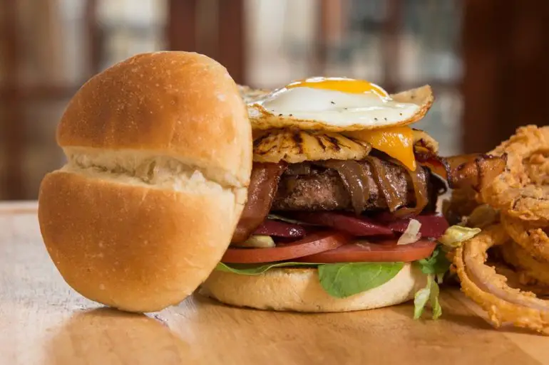 TYCOON FLATS - N ST MARYS STRIP Burger