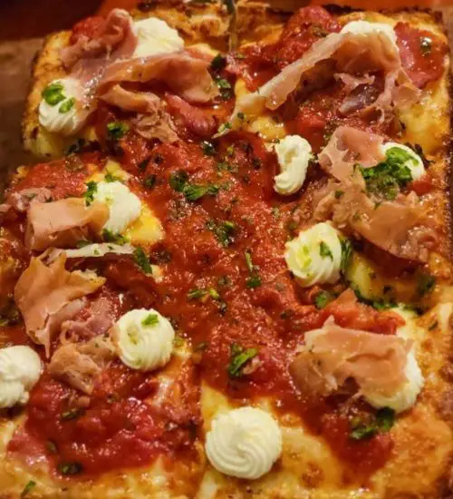 'Ham'mer Don't Hurt 'Em at High Street Pizza & Pour House in Portsmouth, VA.