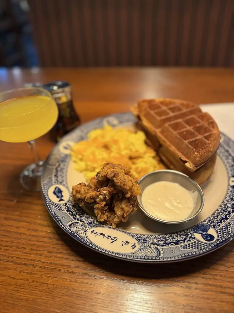 FOUNDING FARMERS DC Restaurant