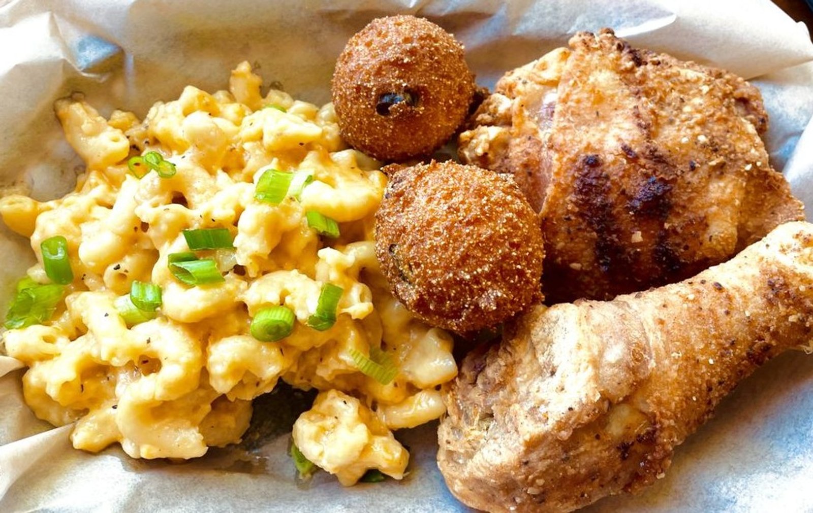 Mac and Cheese With Fried Chicken in Hen & Flour located in Medford, OR.