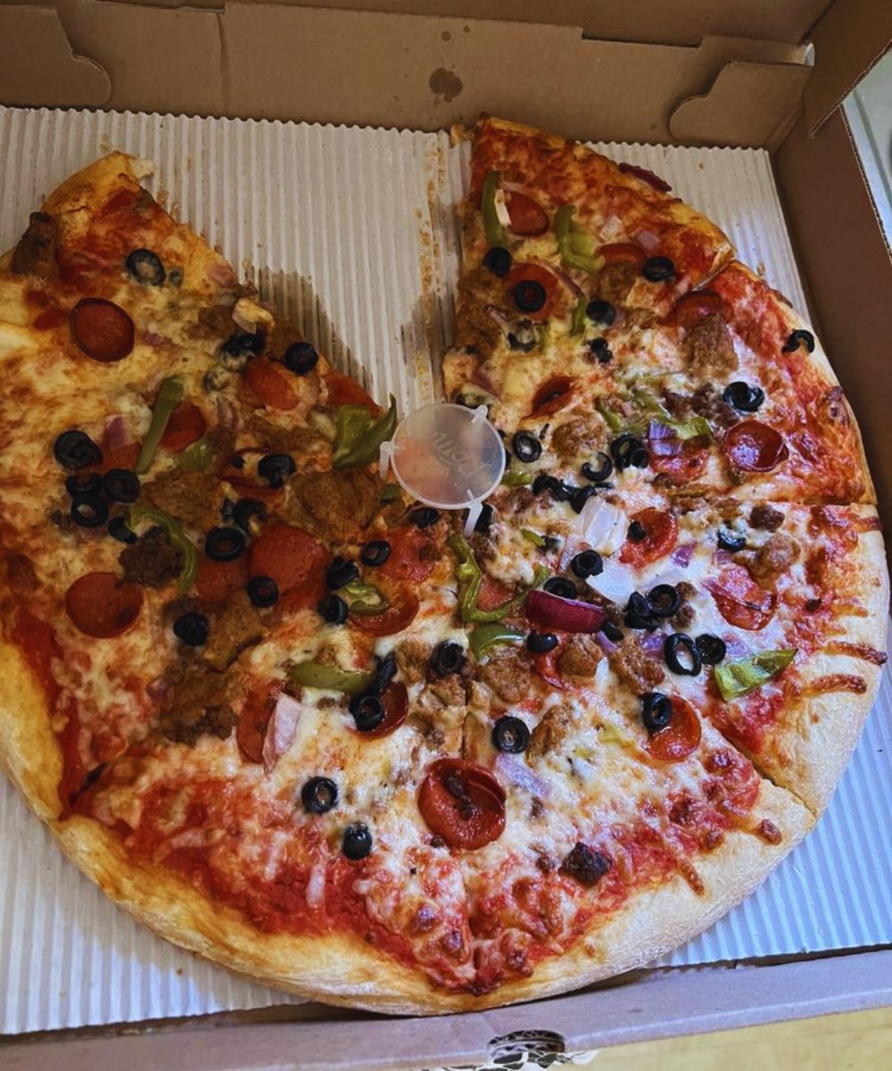 16" Box Deluxe minus mushrooms/ham at The Pizza Box in Virginia Beach, VA