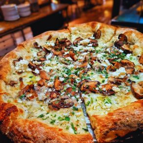 Photos for Robert's Pizza and Dough in Chicago, IL