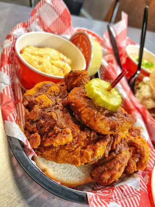 HATTIE B'S HOT CHICKEN Restaurant