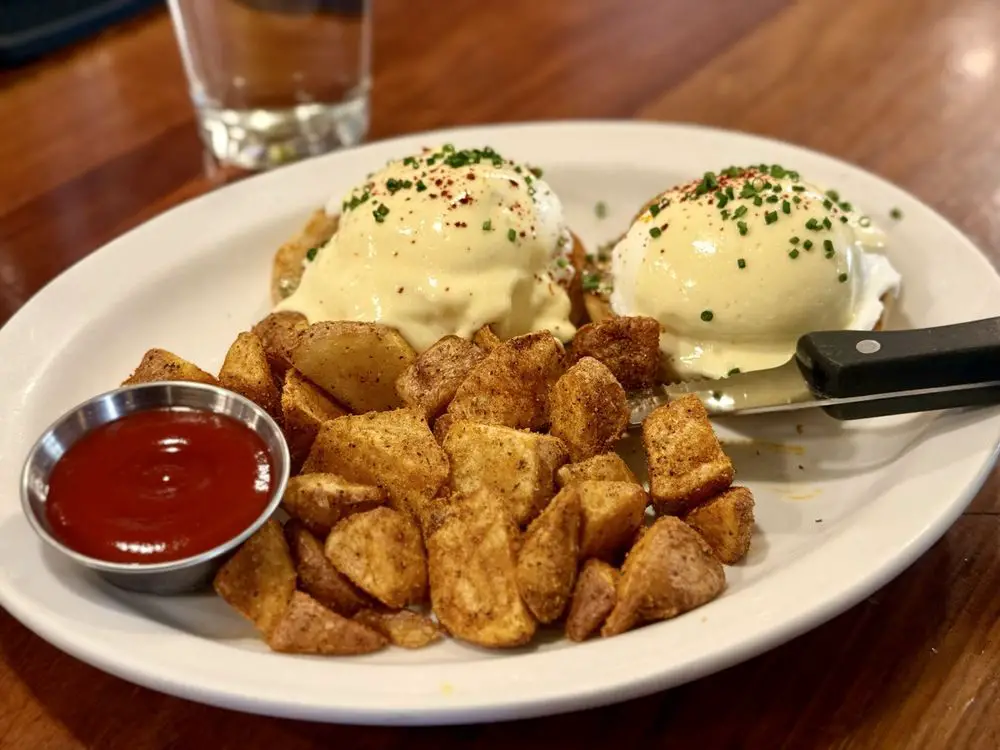 SCREEN DOOR EASTSIDE Restaurant