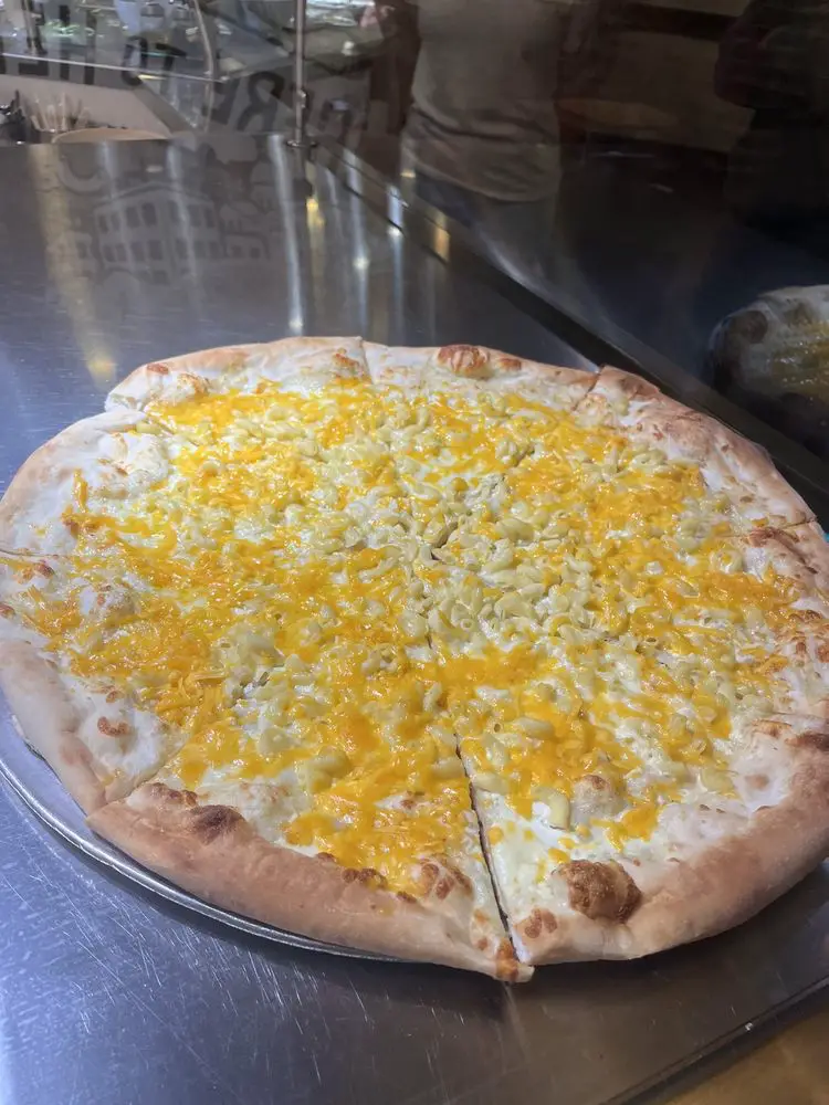 IAN’S PIZZA MADISON | STATE STREET