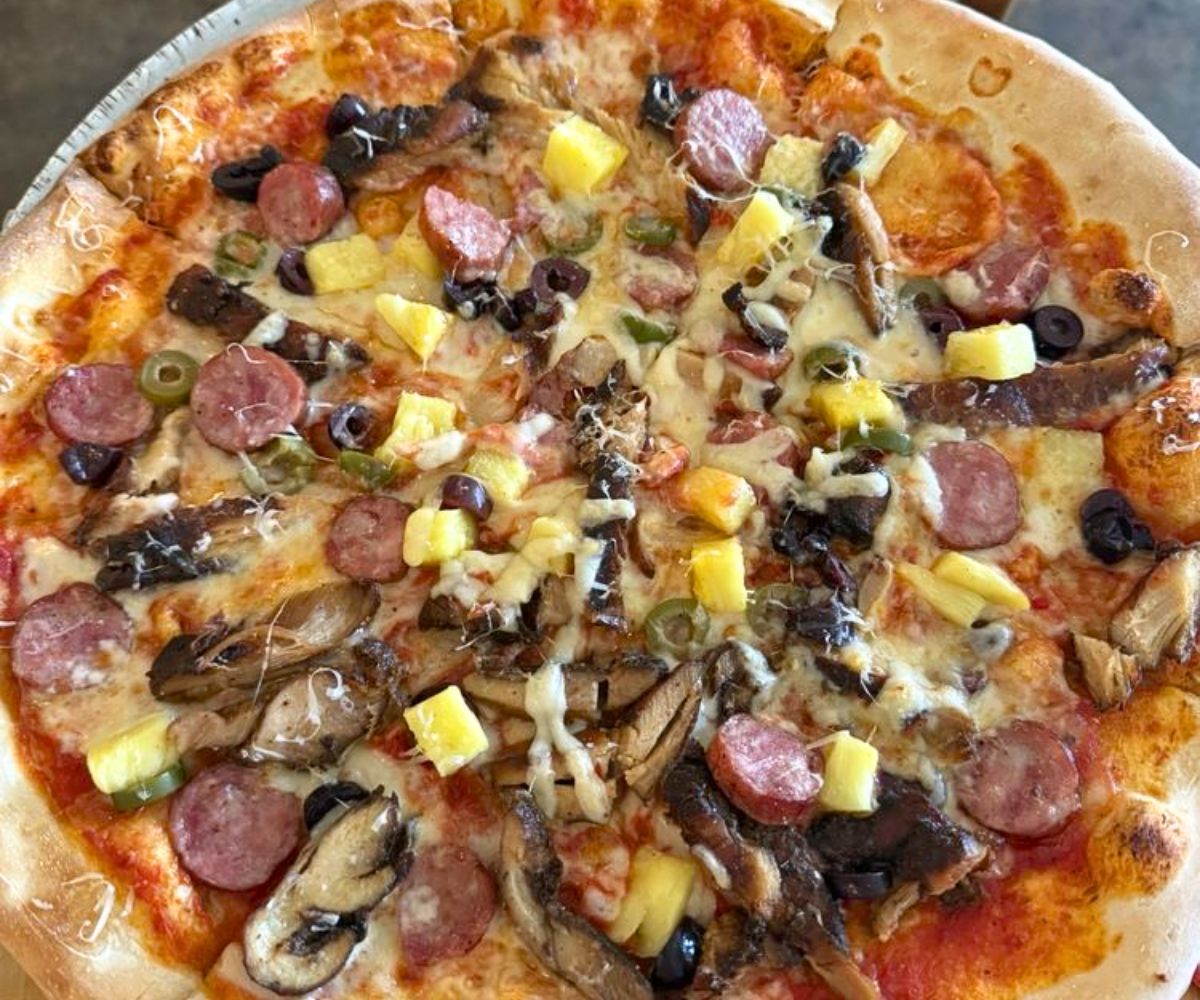 Smoke Show Pizza at Central Pizza & Bar in Lafayette, Louisiana