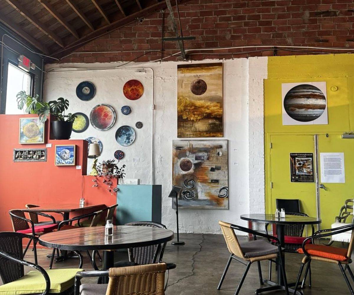 dining area at The Kosmos in Albuquerque, New Mexico