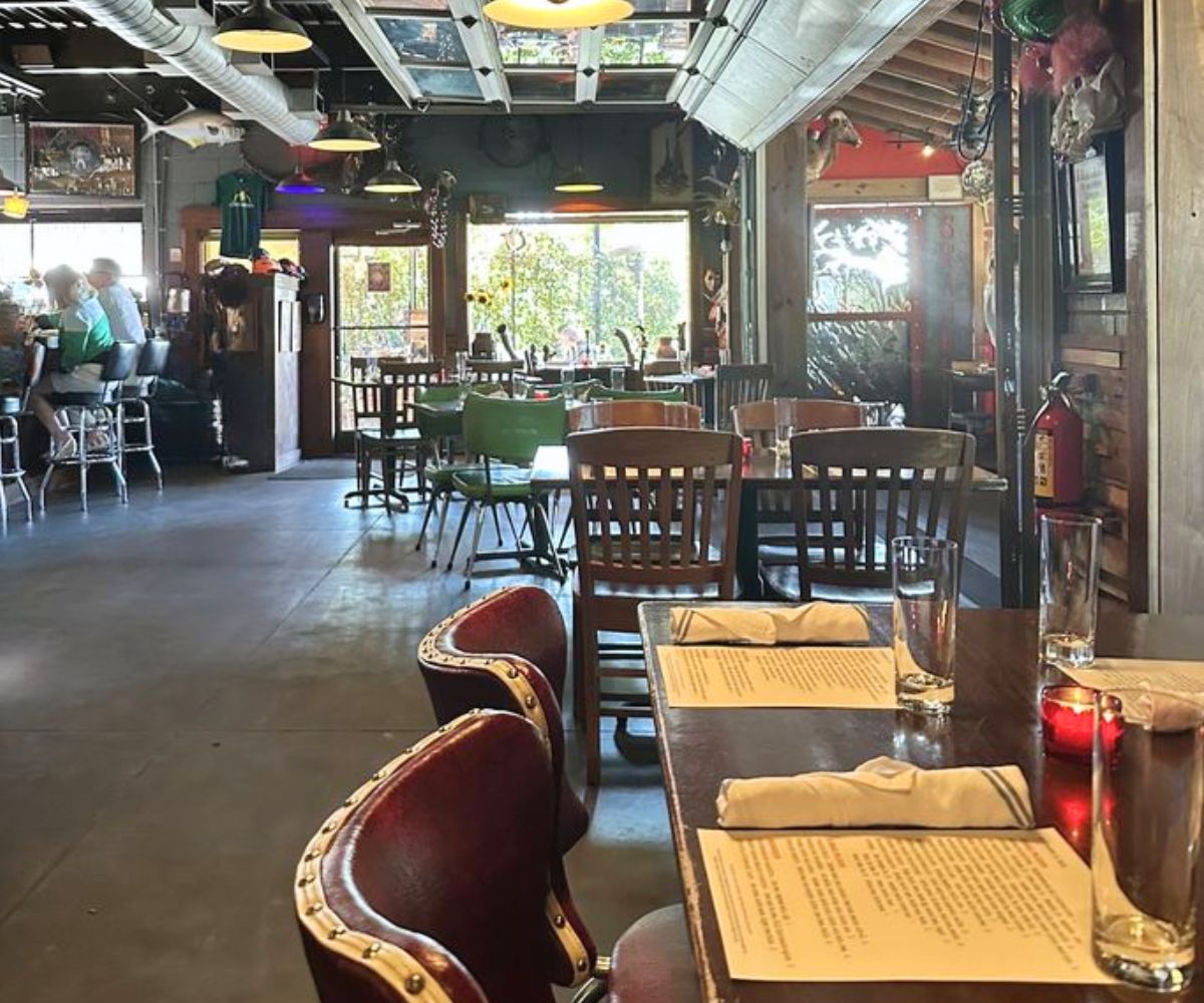 dining area at Stanbury in Raleigh, North Carolina