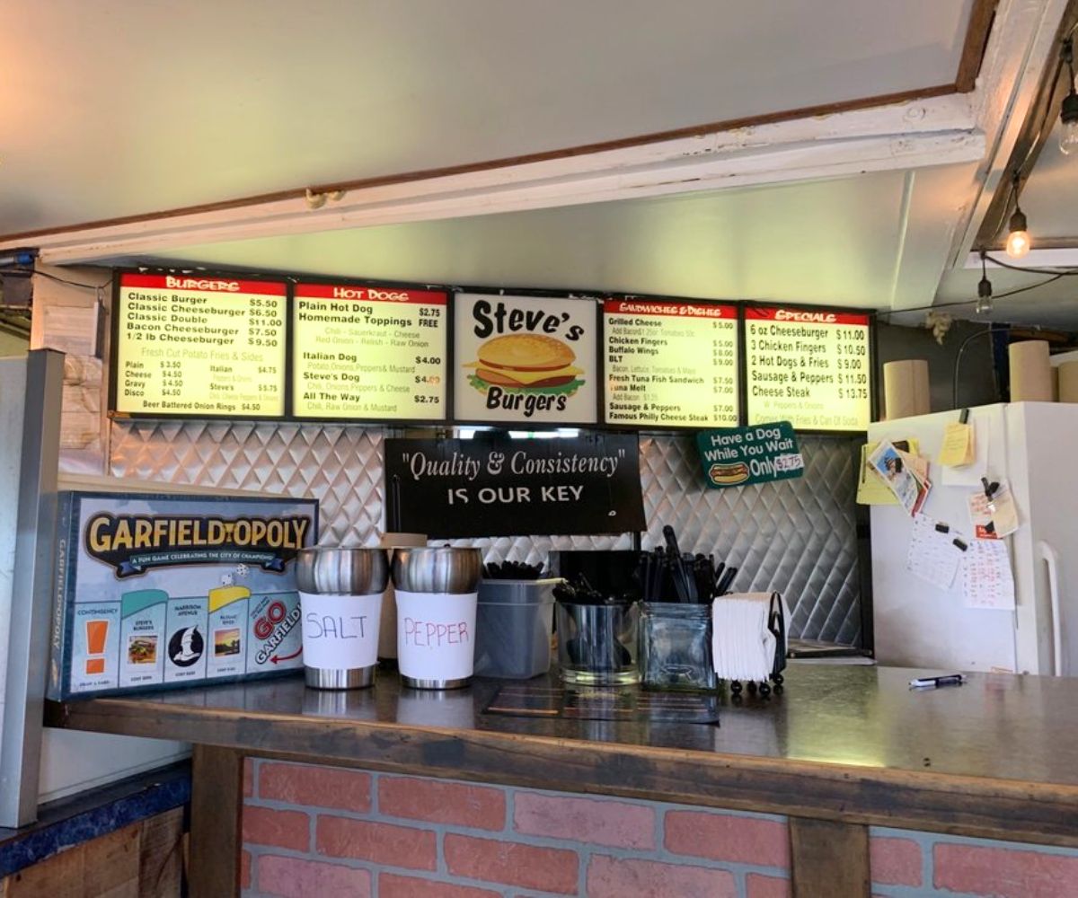 interior of Steve's Burgers in Garfield, NJ