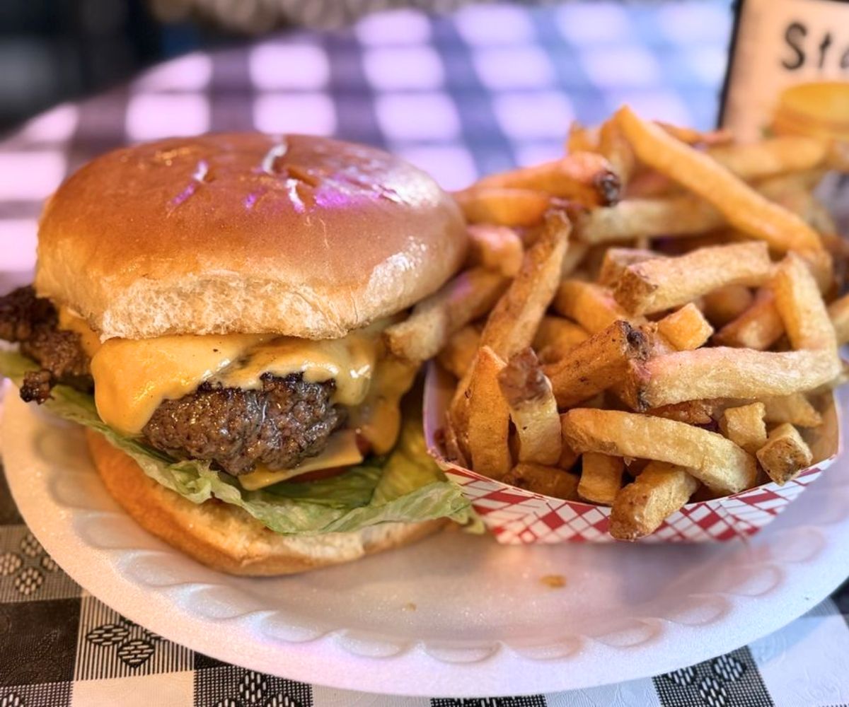 Classic cheeseburger at Steve's Burgers in Garfield, New Jersey