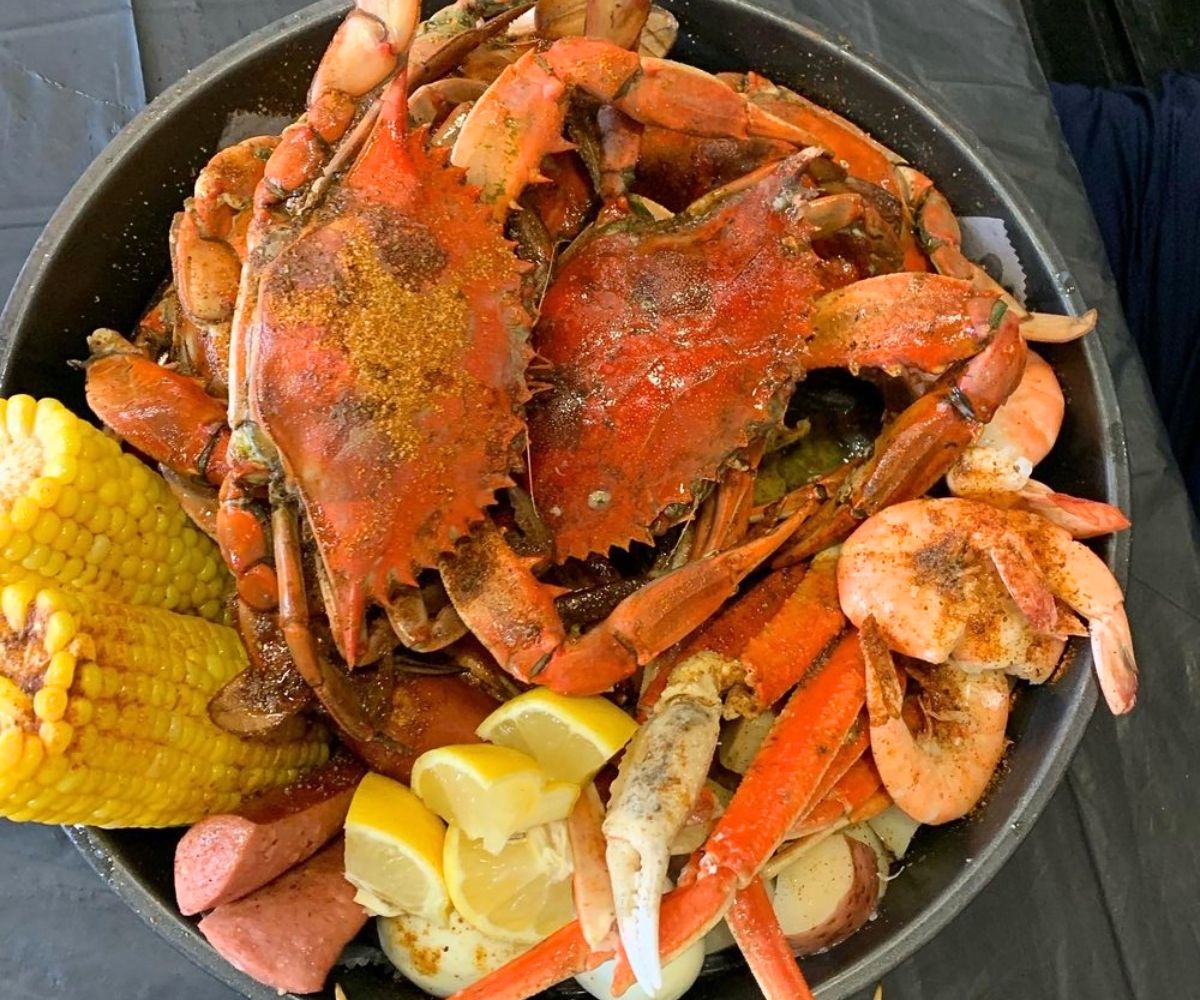 Blue Crab Steam Pot at Macker Seafood in Daytona Beach, FL
